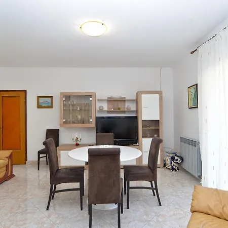 Apartments Mira 615 Rovinj Exterior photo