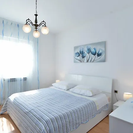 Apartments Mira 615 Rovinj Exterior photo