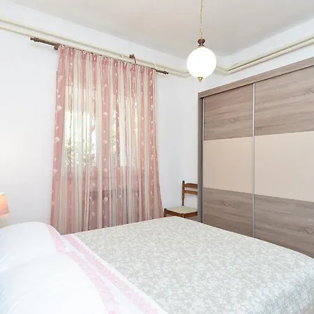 Apartments Mira 615 Rovinj Exterior photo