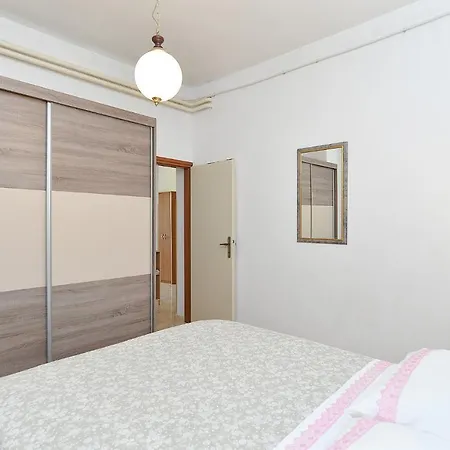 Apartments Mira 615 Rovinj Exterior photo