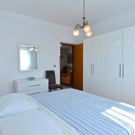 Apartments Mira 615 Rovinj Exterior photo