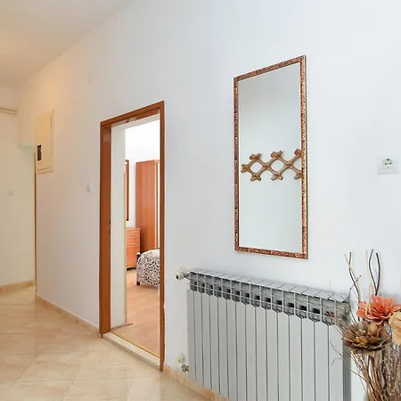 Apartments Mira 615 Rovinj Exterior photo
