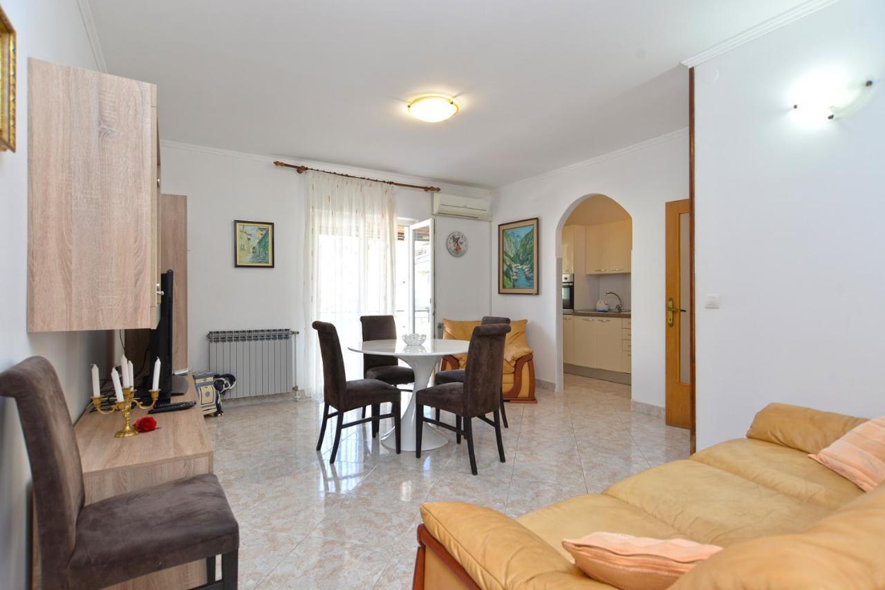 Mira 615 * Rovinj