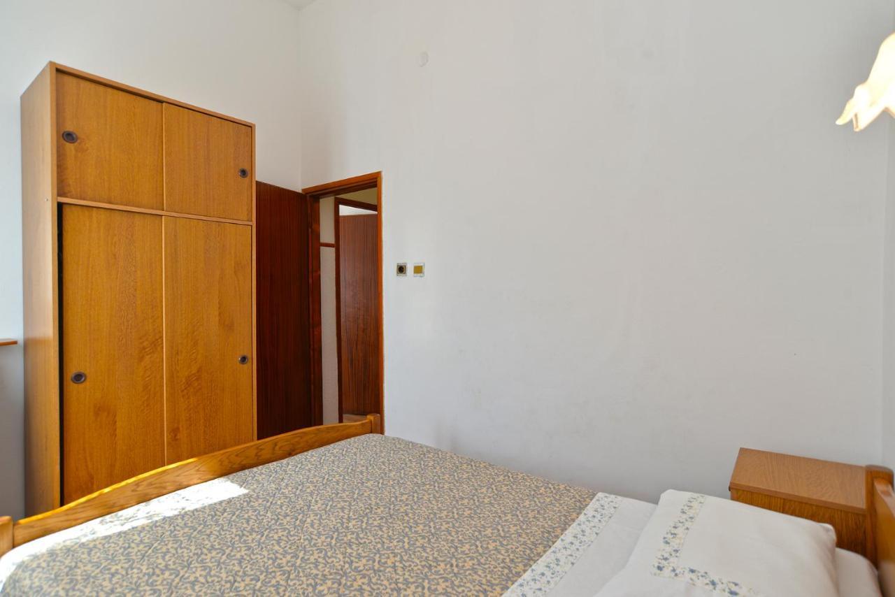 Mira 615 Apartment