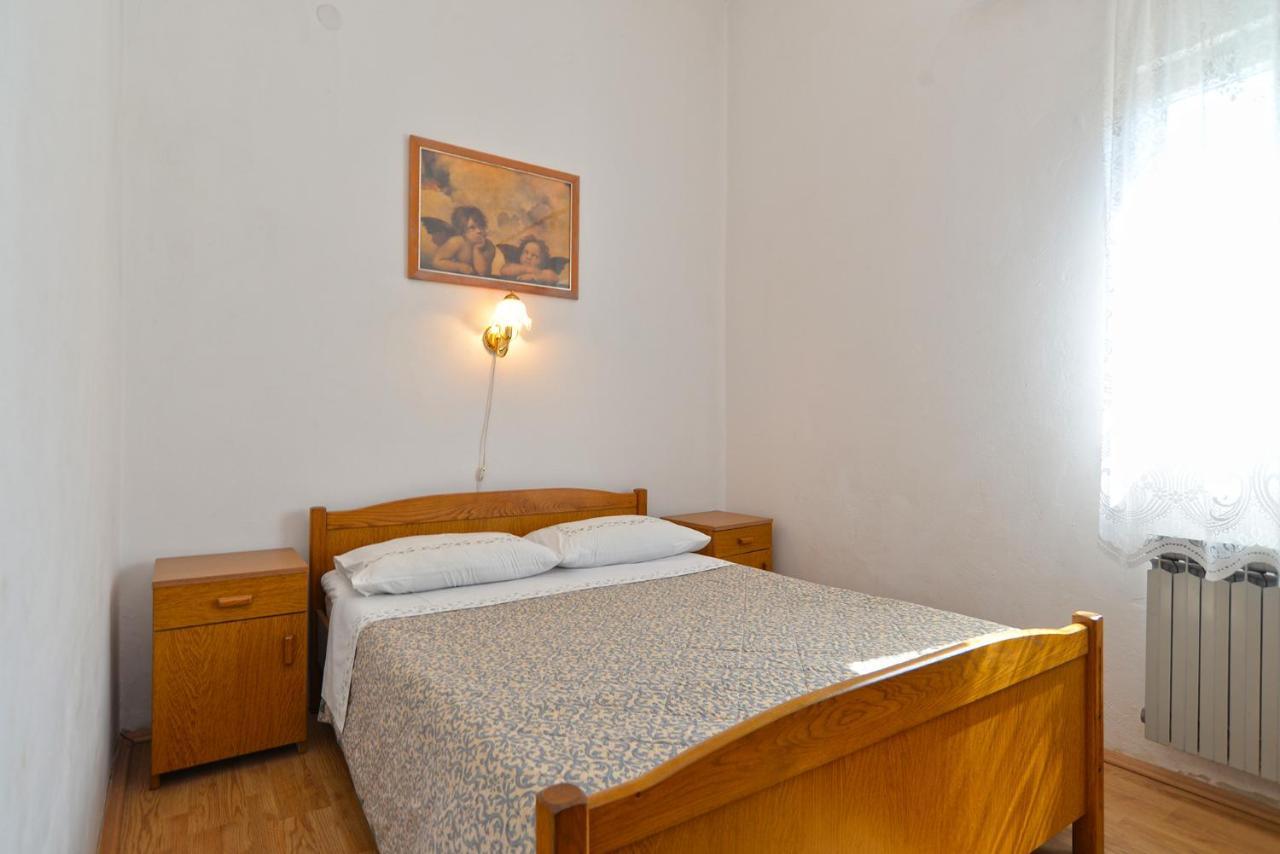 Mira 615 Apartment *
