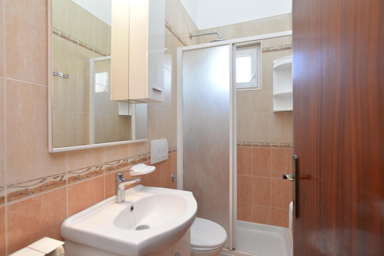 Mira 615 Apartment