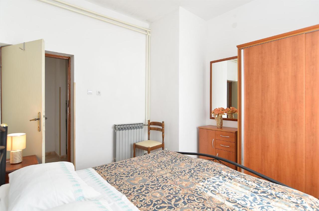Mira 615 Apartment *